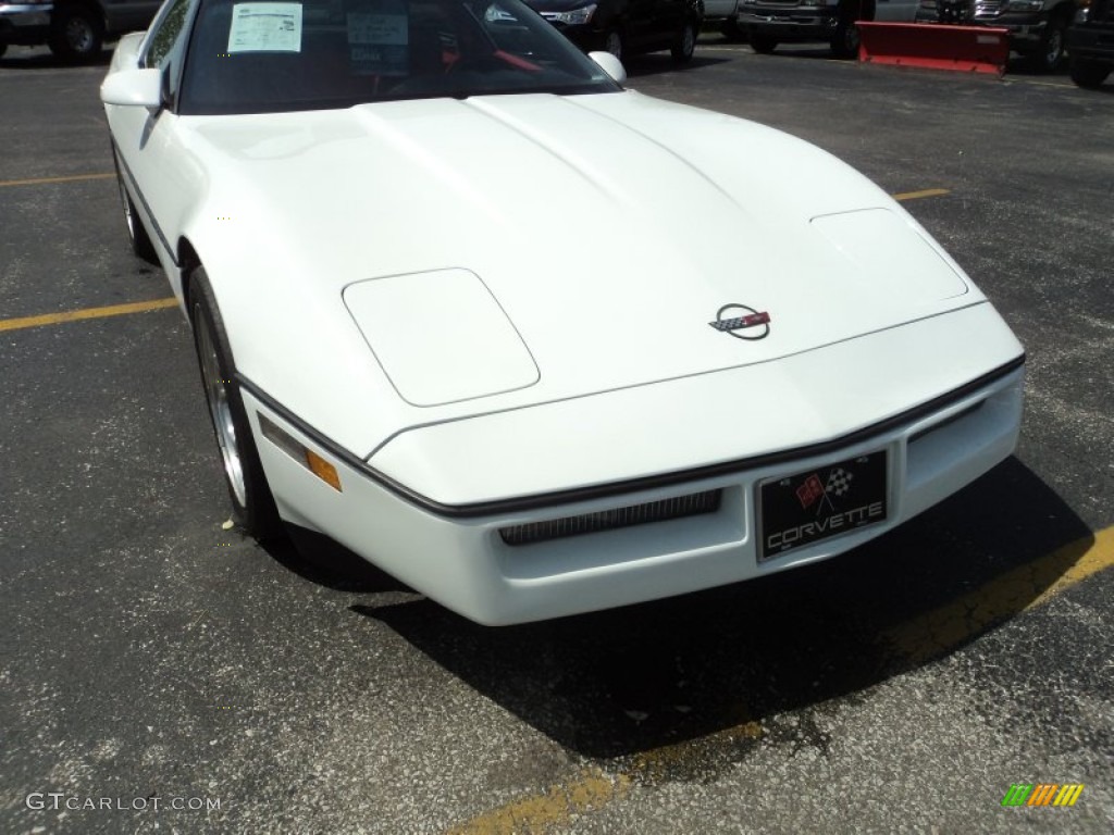 1990 Corvette Coupe - White / Red photo #18