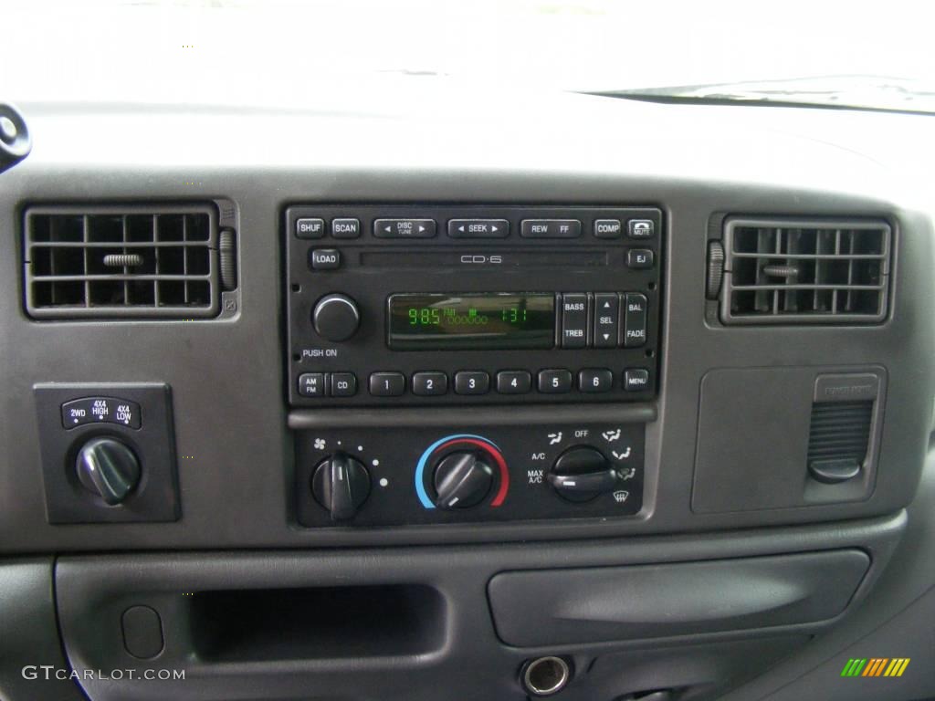 2003 F250 Super Duty Lariat Crew Cab 4x4 - Dark Shadow Grey Metallic / Medium Flint Grey photo #47