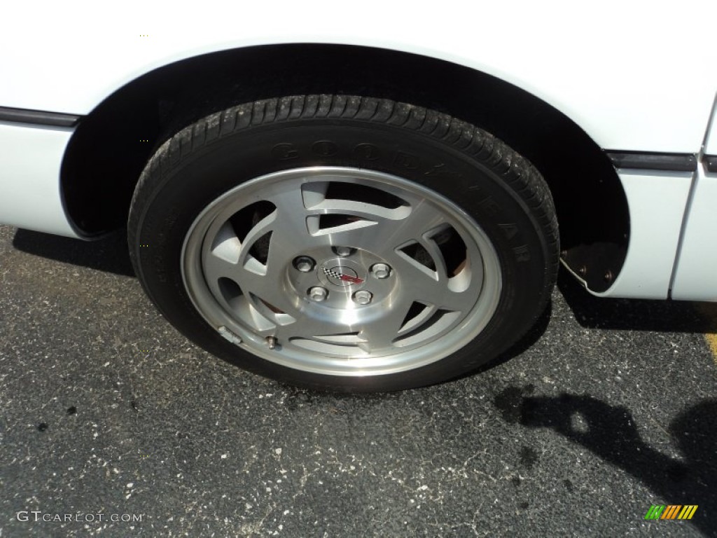 1990 Chevrolet Corvette Coupe Wheel Photo #81317581
