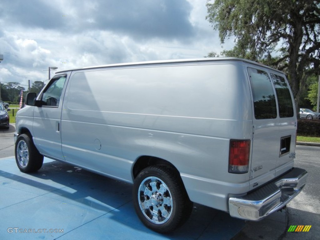 2008 E Series Van E150 Cargo - Silver Metallic / Medium Flint photo #3