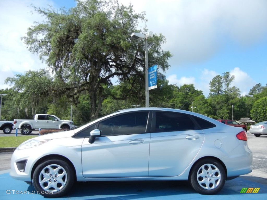 2011 Ford Fiesta SE SFE Sedan Exterior Photos