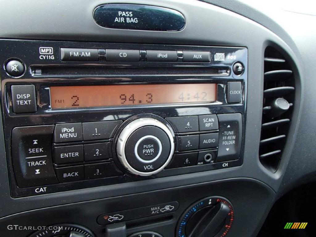 2013 Juke S - Metallic Bronze / Black/Silver Trim photo #14
