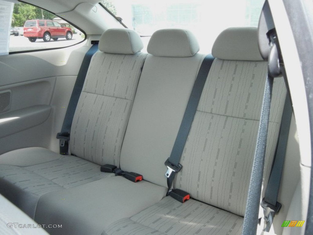 Medium Stone Interior 2010 Ford Focus SE Coupe Photo #81320705