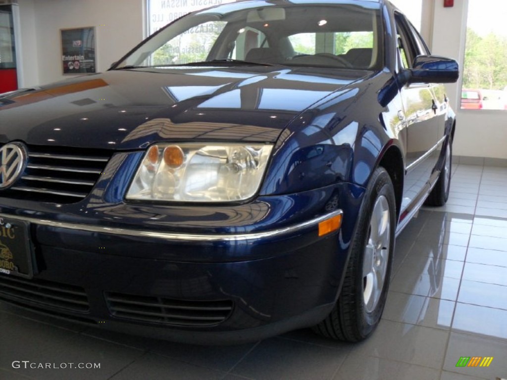 2004 Jetta GLS Sedan - Galactic Blue Metallic / Black photo #26