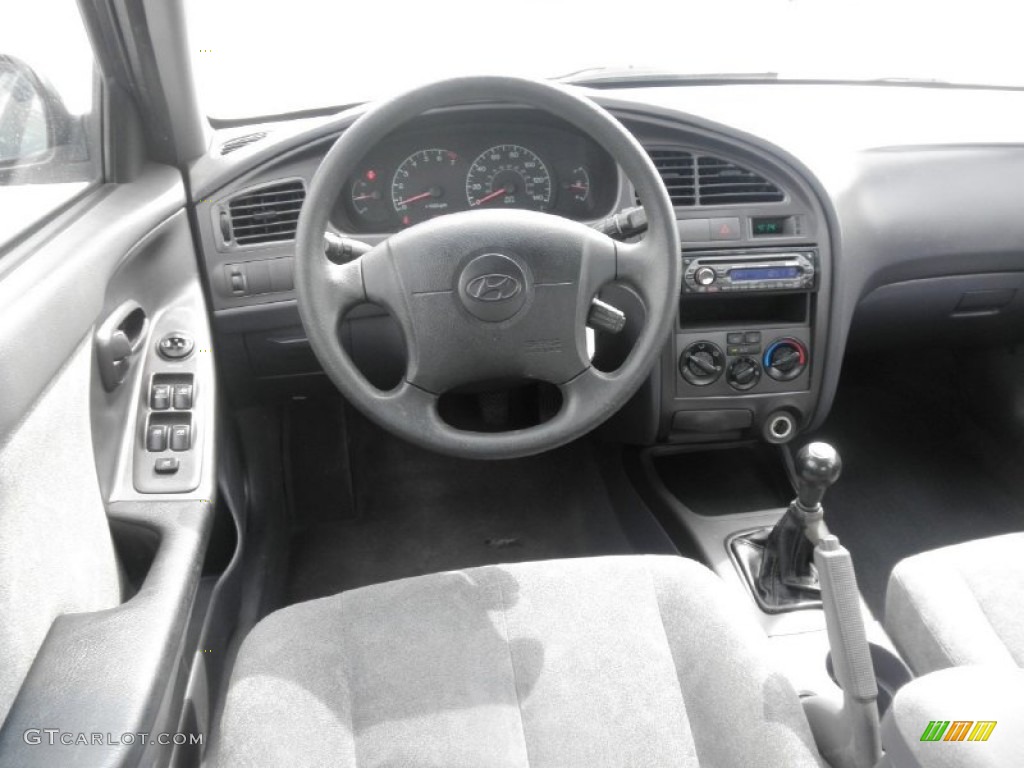 2003 Elantra GLS Sedan - Midnight Gray / Gray photo #13