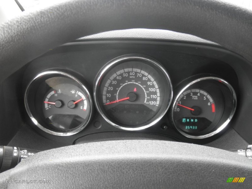 2012 Caliber SXT - Tungsten Metallic / Dark Slate Gray photo #13