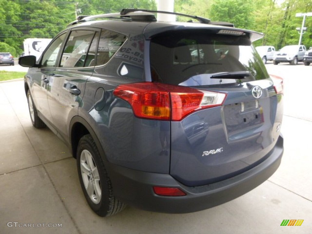 2013 RAV4 XLE AWD - Shoreline Blue Pearl / Black photo #4