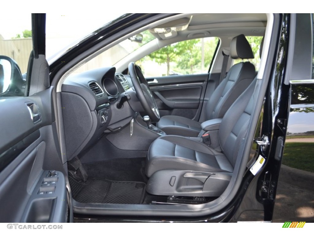 Titan Black Interior 2010 Volkswagen Jetta TDI SportWagen Photo #81324604