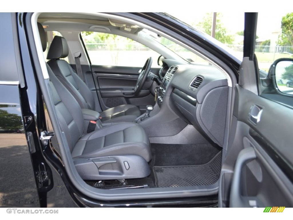 2010 Volkswagen Jetta TDI SportWagen Front Seat Photo #81324627