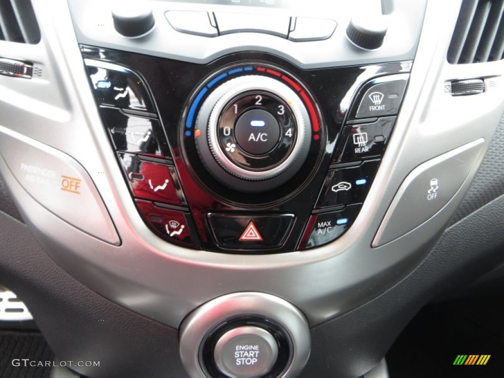 2013 Veloster  - Boston Red / Black photo #29