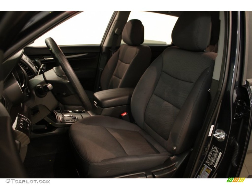 2013 Kia Sorento LX Front Seat Photo #81325568