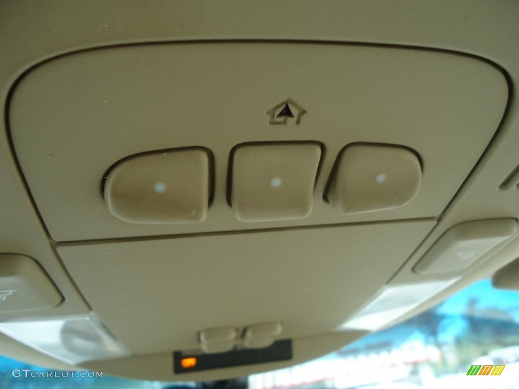 2007 DTS Luxury - White Lightning / Cashmere photo #35