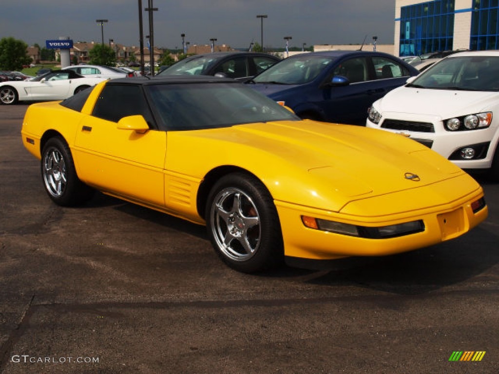1994 Corvette Coupe - Competition Yellow / Black photo #2