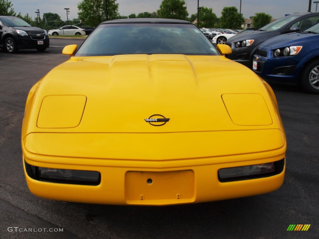 1994 Corvette Coupe - Competition Yellow / Black photo #8