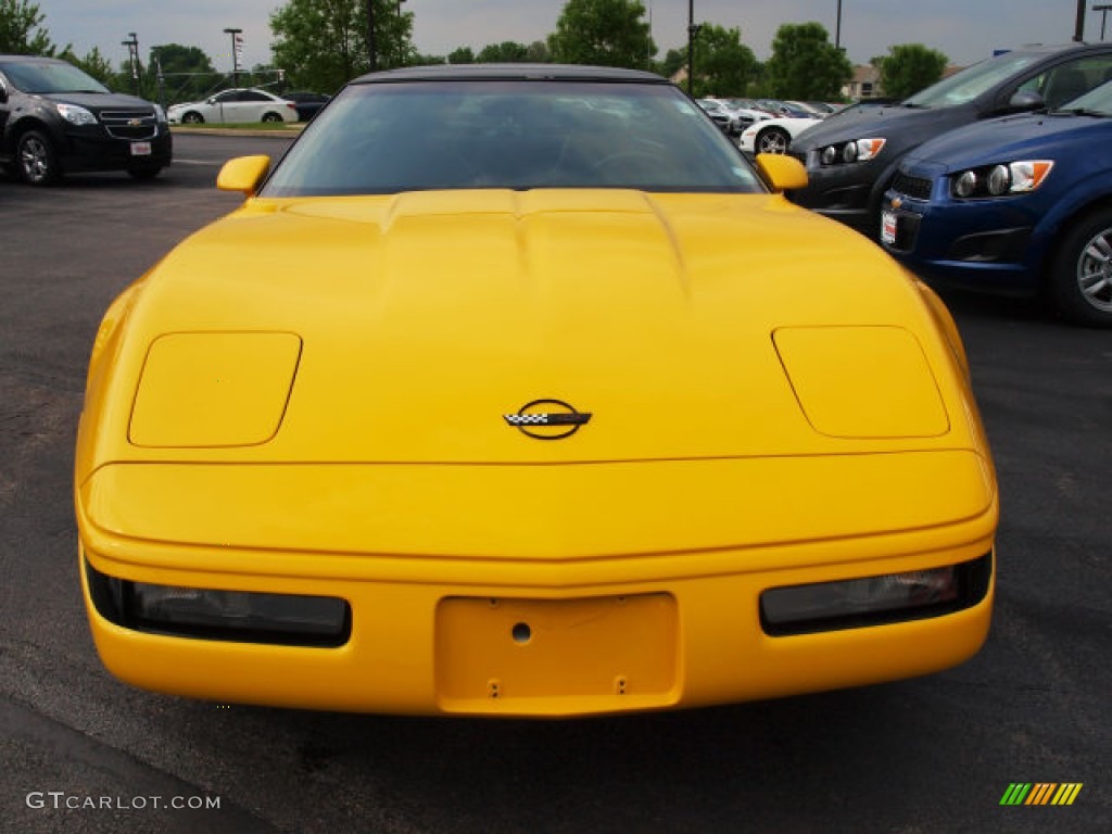Competition Yellow 1994 Chevrolet Corvette Coupe Exterior Photo #81326950