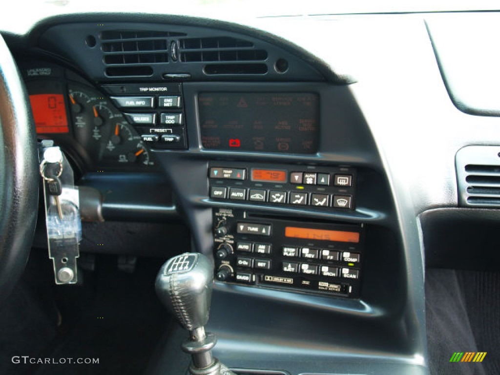 1994 Chevrolet Corvette Coupe Controls Photo #81327044