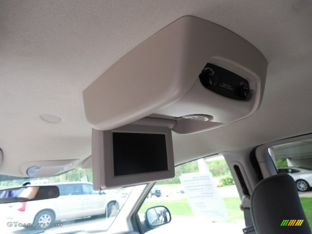 2006 Dodge Grand Caravan SE Entertainment System Photo #81327158