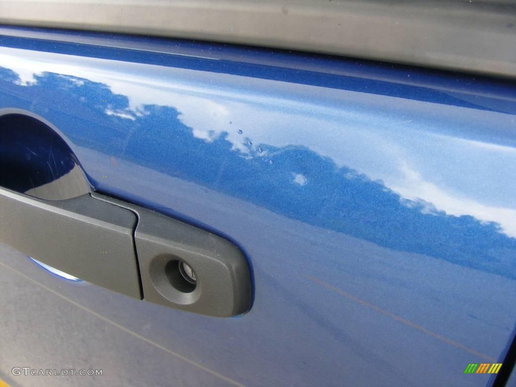 2008 Focus SE Sedan - Vista Blue Metallic / Charcoal Black photo #14