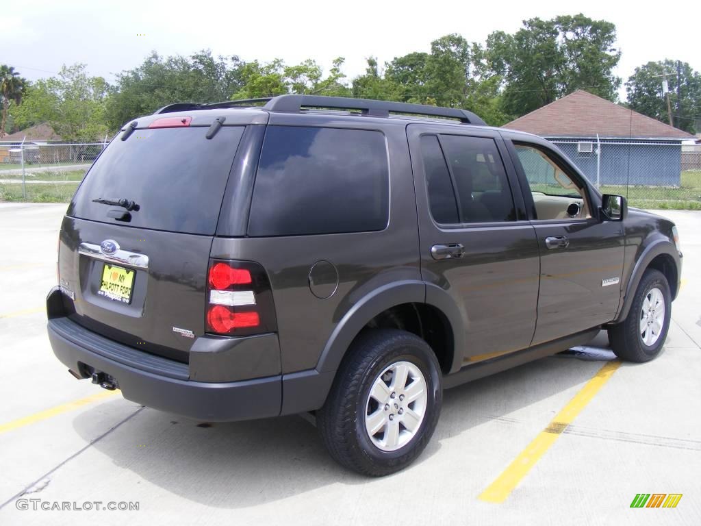 2007 Explorer XLT - Dark Stone Metallic / Camel photo #6