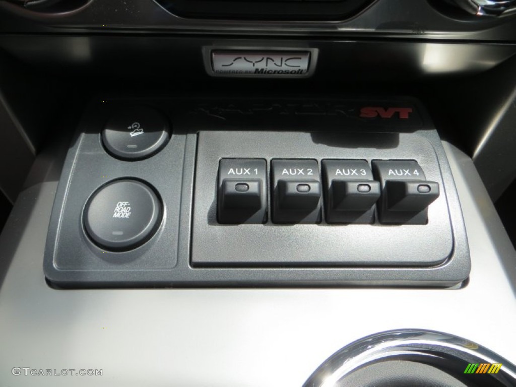 2013 Ford F150 SVT Raptor SuperCrew 4x4 Controls Photo #81331279