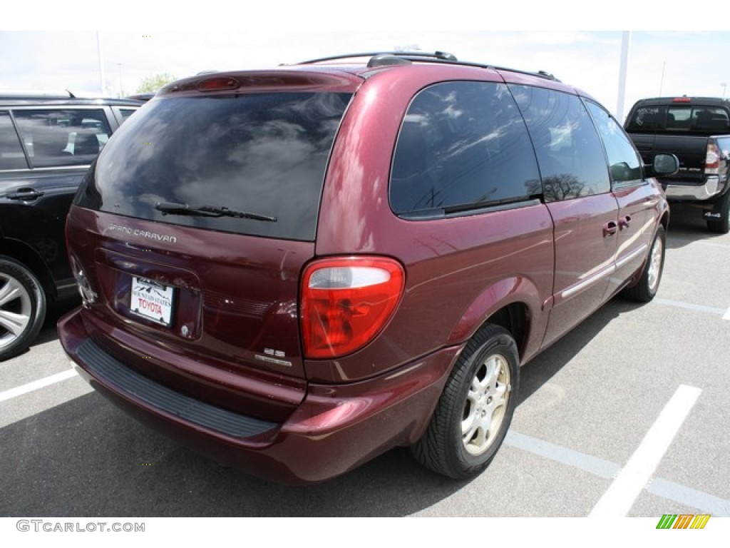 2002 Grand Caravan ES AWD - Dark Garnet Red Pearl / Taupe photo #2