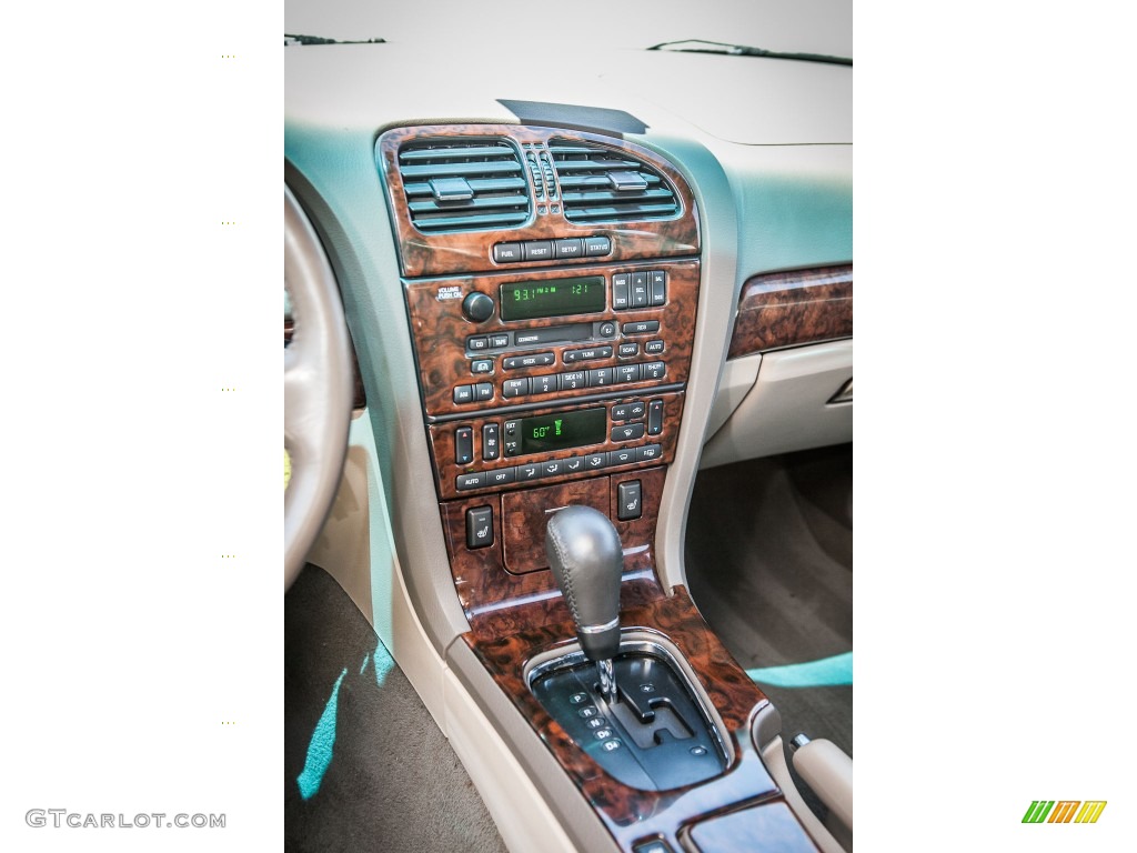 2000 Lincoln LS V8 Controls Photo #81332211