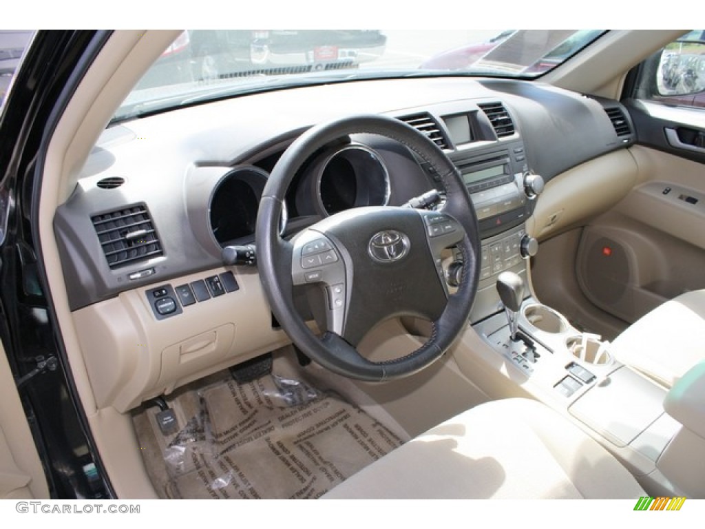 2010 Toyota Highlander Sport 4WD Interior Color Photos