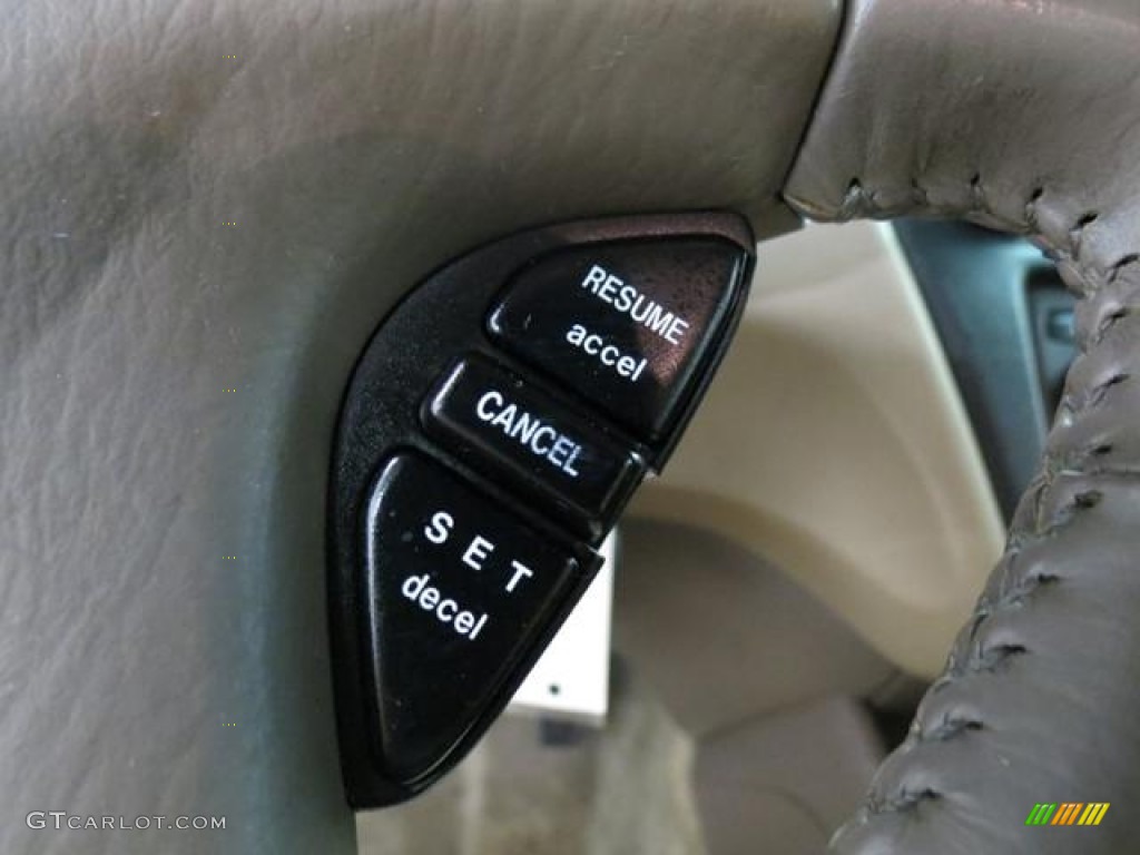 2000 Honda Accord EX Sedan Controls Photo #81333095