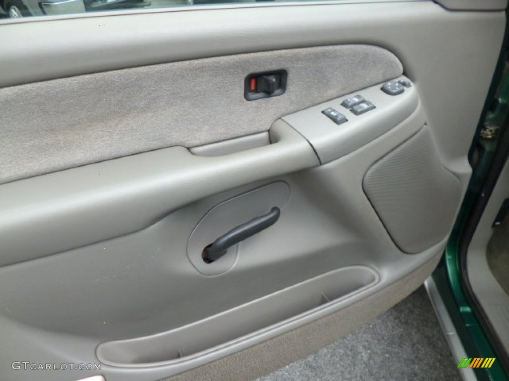 1999 Chevrolet Silverado 2500 LS Regular Cab 4x4 Graphite Door Panel Photo #81333974