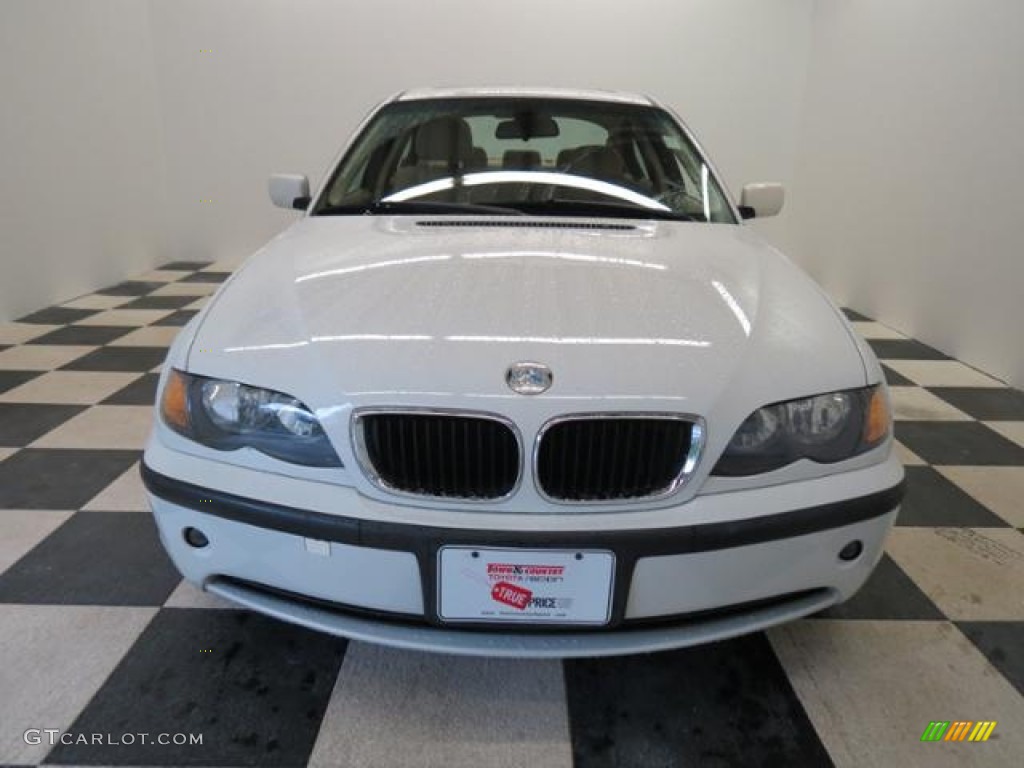 2005 3 Series 325i Sedan - Alpine White / Sand photo #2