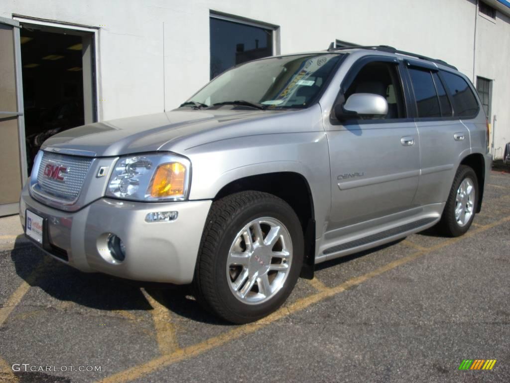 2006 Envoy Denali 4x4 - Liquid Silver Metallic / Light Gray photo #1