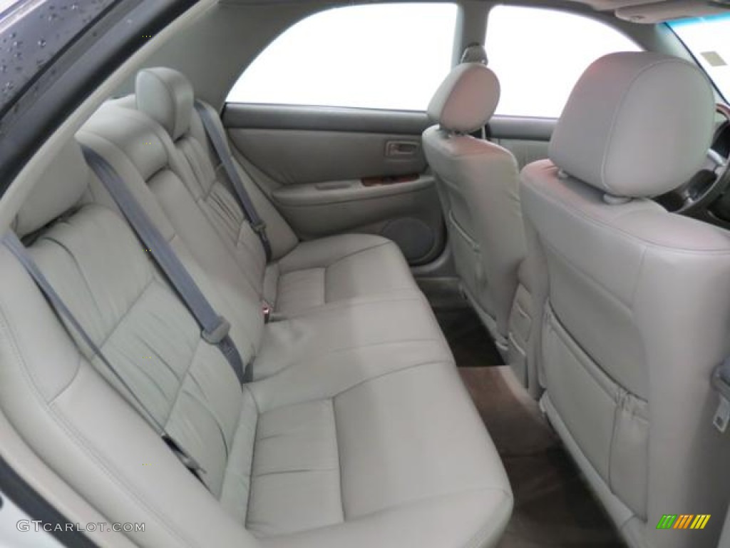 2001 Lexus ES 300 Rear Seat Photo #81336116