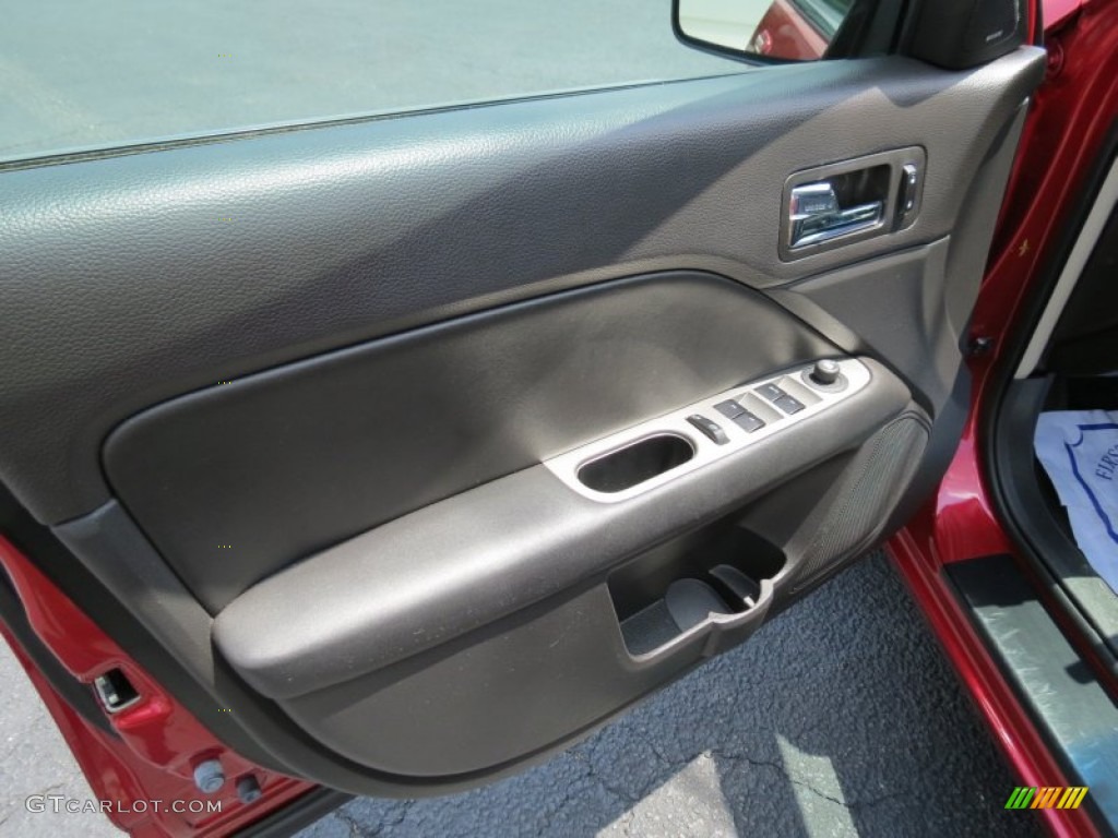 2010 Fusion SEL V6 - Red Candy Metallic / Charcoal Black photo #12