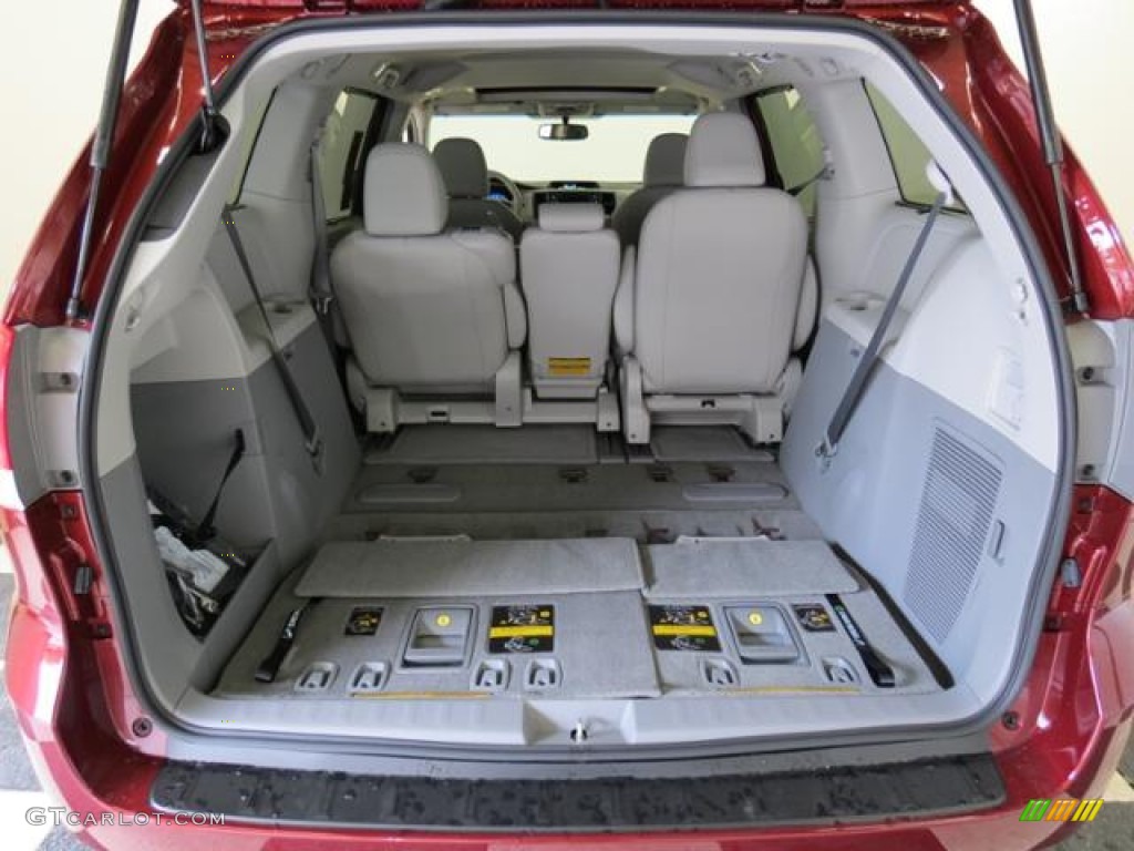 2013 Toyota Sienna XLE Trunk Photo #81336693