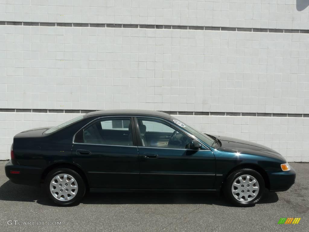 1996 Accord LX V6 Sedan - Sherwood Green Pearl Metallic / Beige photo #22