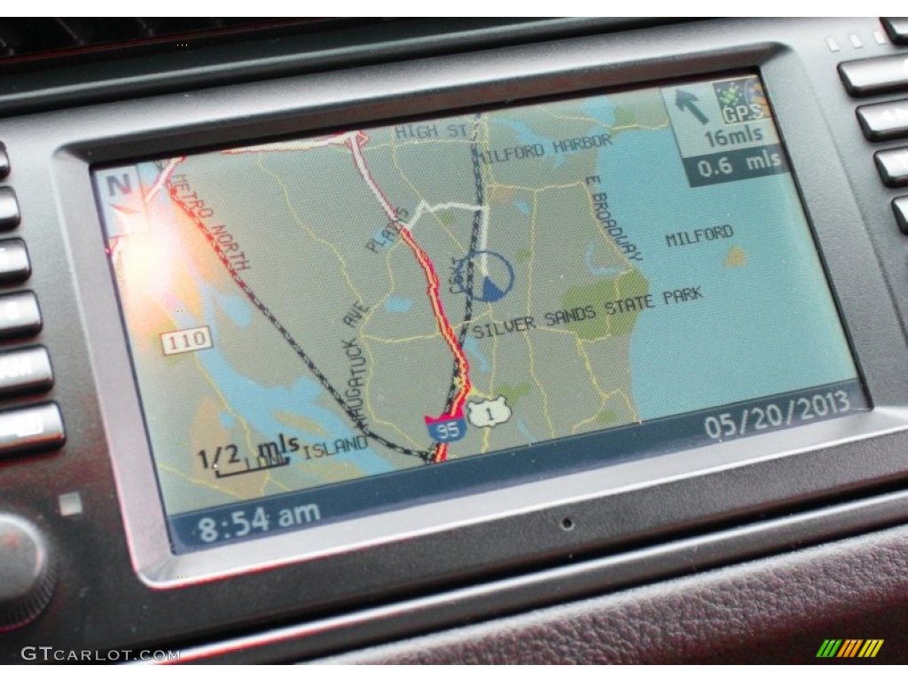 2005 BMW X5 4.8is Navigation Photos