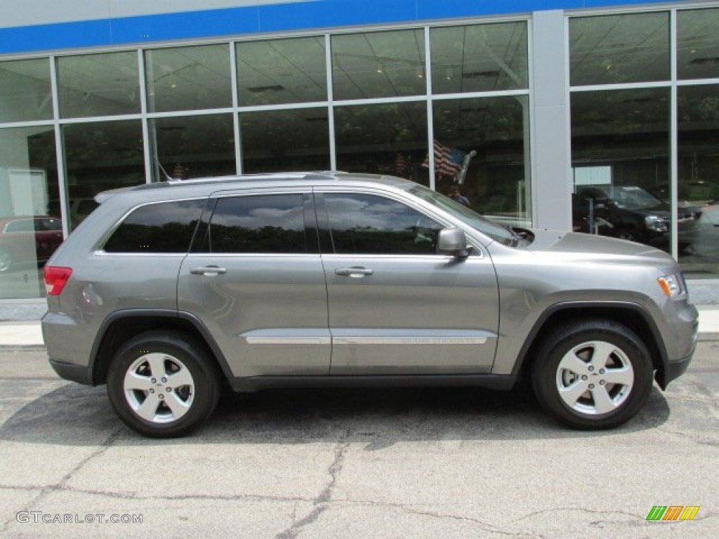 2011 Grand Cherokee Laredo X Package 4x4 - Mineral Gray Metallic / Black photo #2