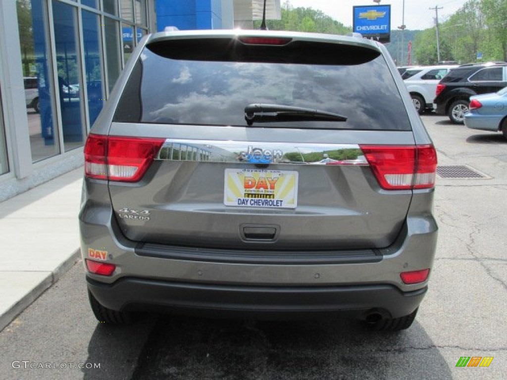 2011 Grand Cherokee Laredo X Package 4x4 - Mineral Gray Metallic / Black photo #8