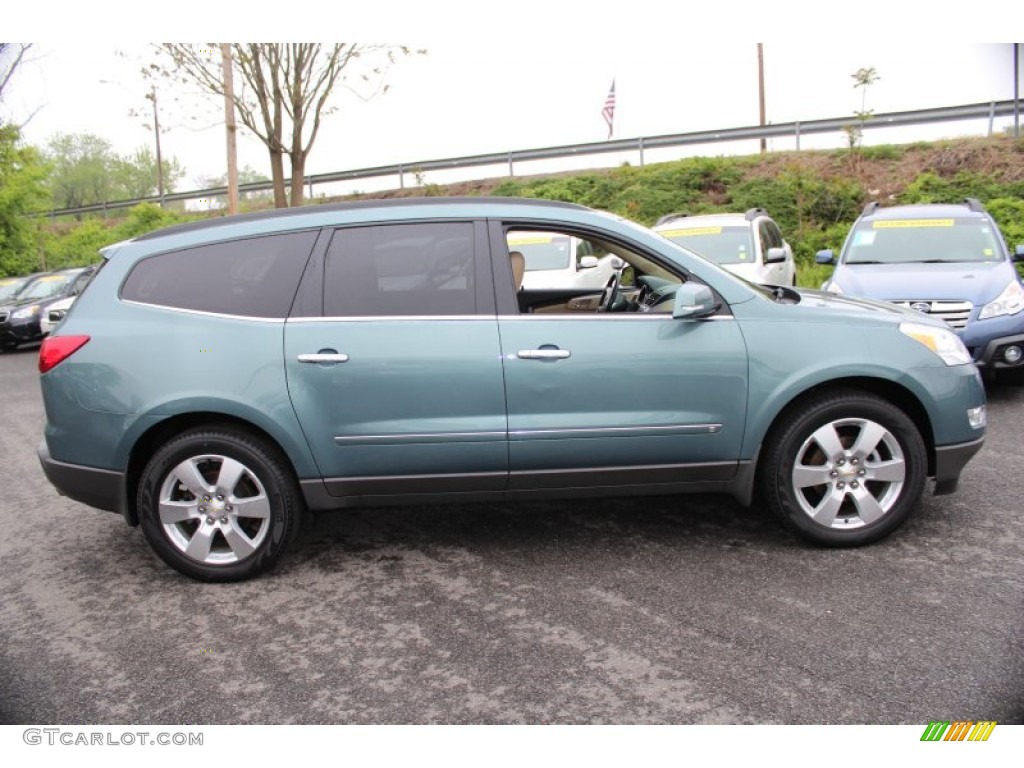 Silver Moss Metallic 2009 Chevrolet Traverse LTZ AWD Exterior Photo #81341690
