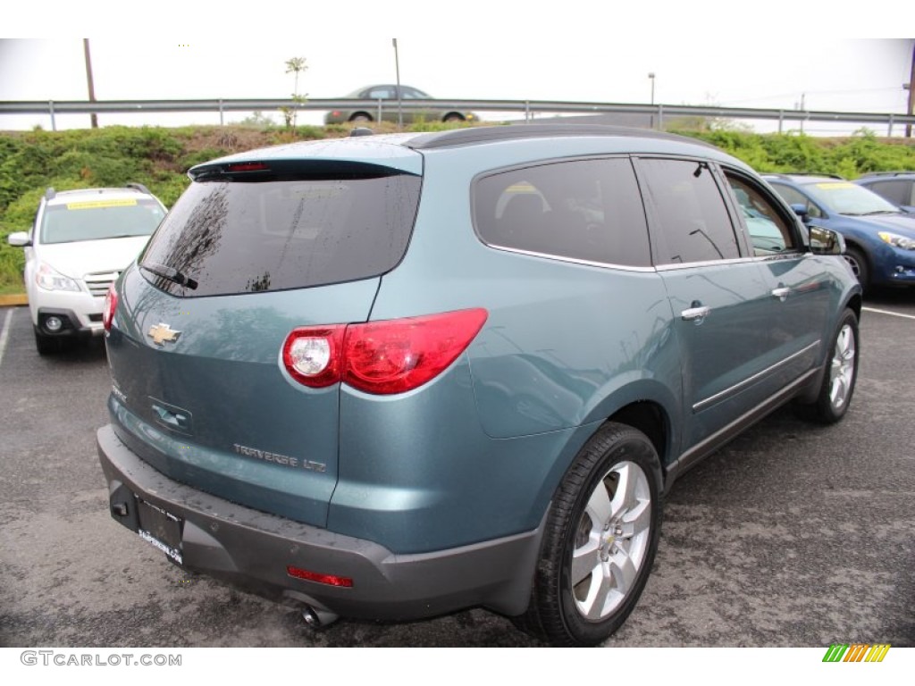 Silver Moss Metallic 2009 Chevrolet Traverse LTZ AWD Exterior Photo #81341711
