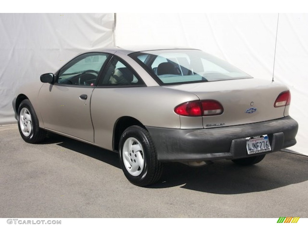 1999 Cavalier Coupe - Medium Sunset Gold Metallic / Neutral photo #2