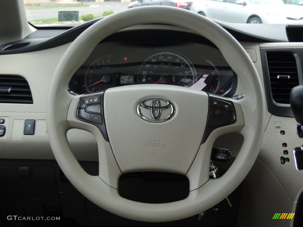 2011 Sienna LE AWD - Super White / Light Gray photo #12