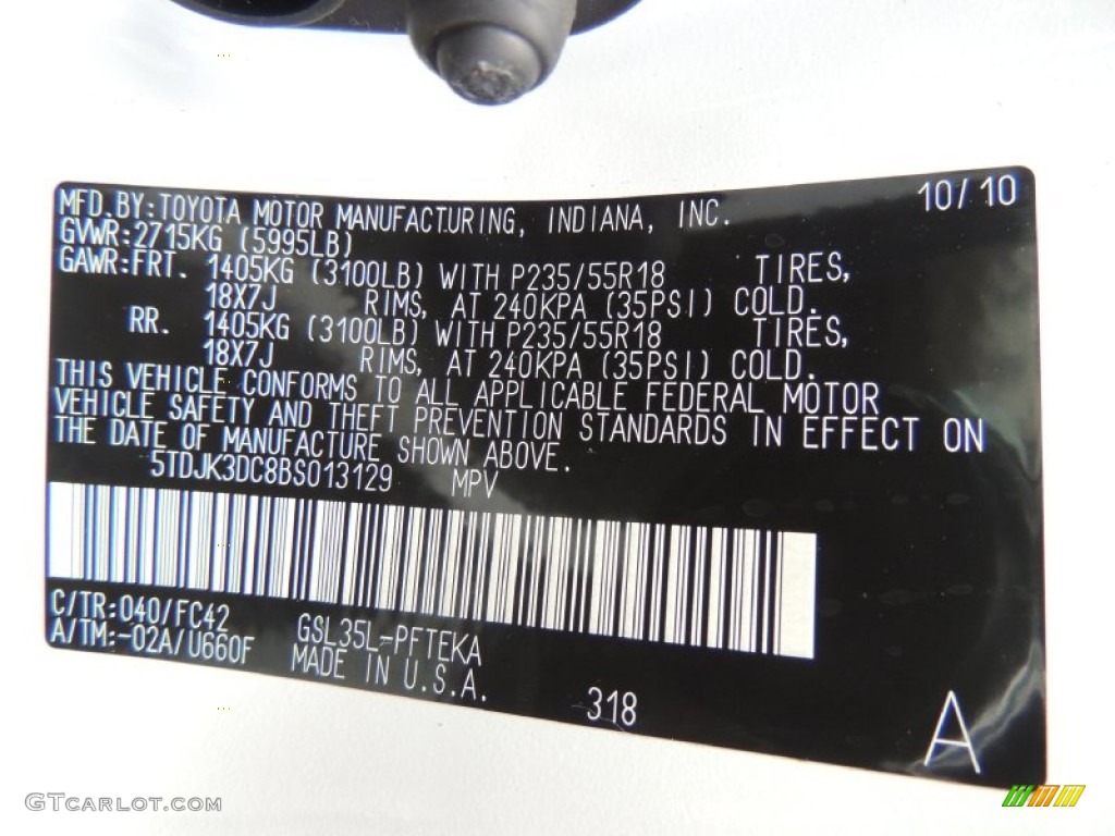 2011 Sienna LE AWD - Super White / Light Gray photo #24