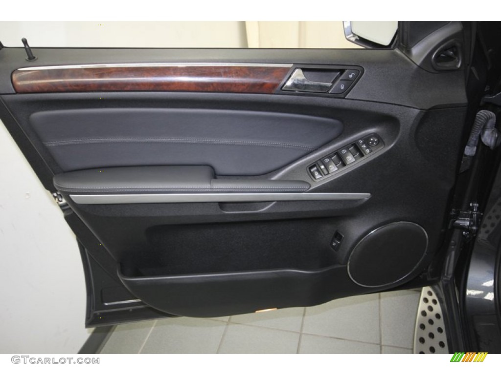 2010 Mercedes-Benz GL 450 4Matic Black Door Panel Photo #81345724