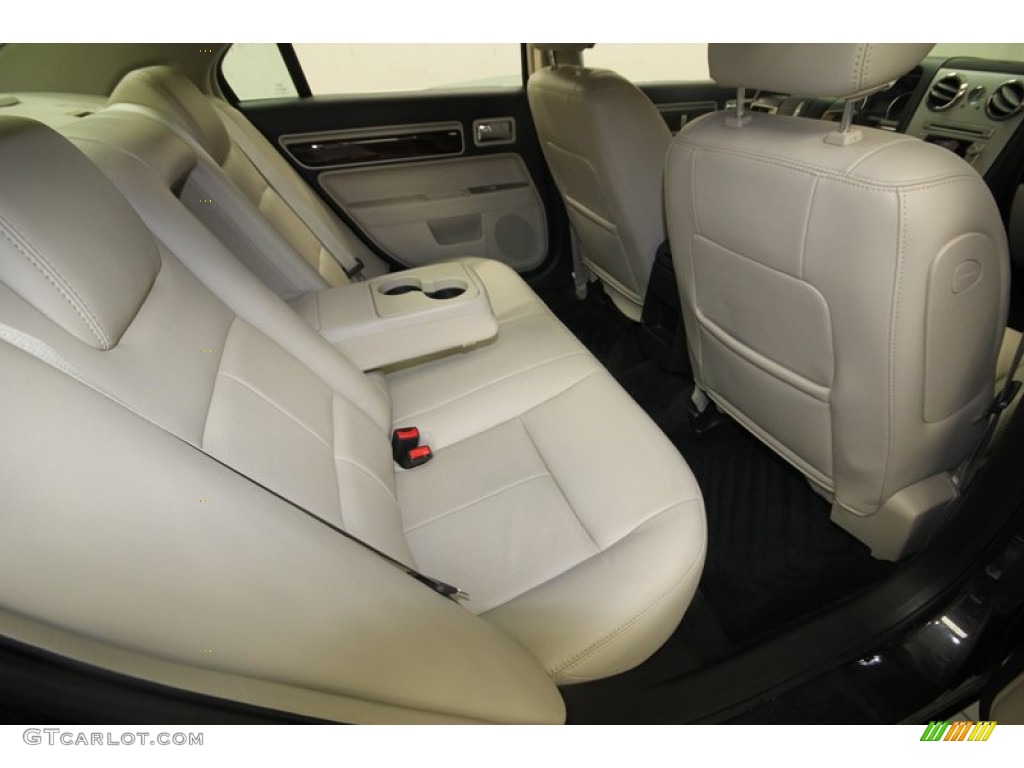 2007 Lincoln MKZ Sedan Rear Seat Photos