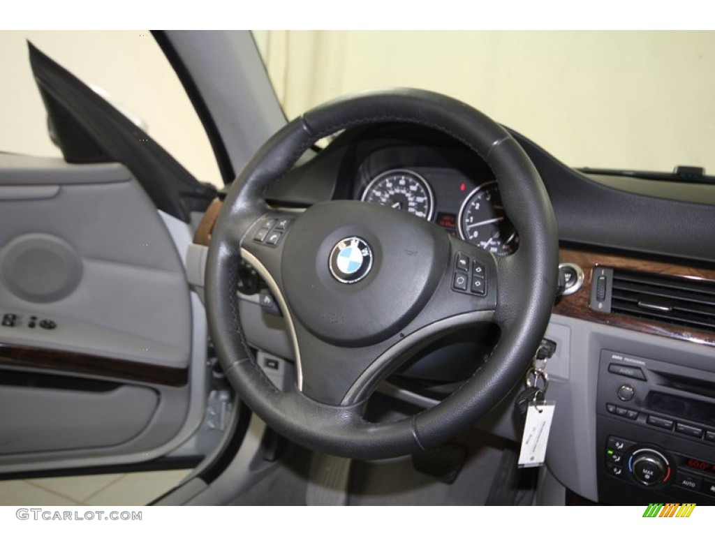 2007 BMW 3 Series 328i Coupe Grey Steering Wheel Photo #81346994