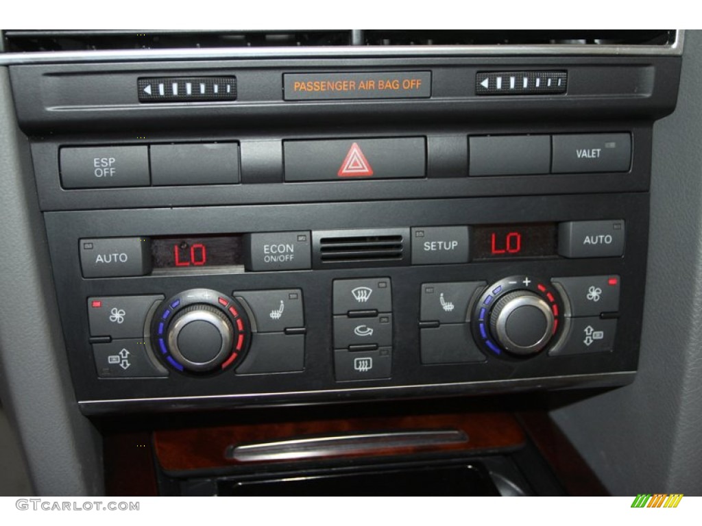 2009 Audi A6 4.2 quattro Sedan Controls Photo #81347042