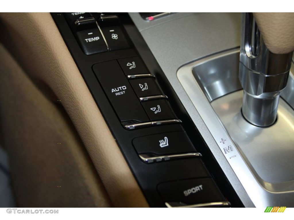 2012 Porsche Panamera S Hybrid Controls Photo #81347507