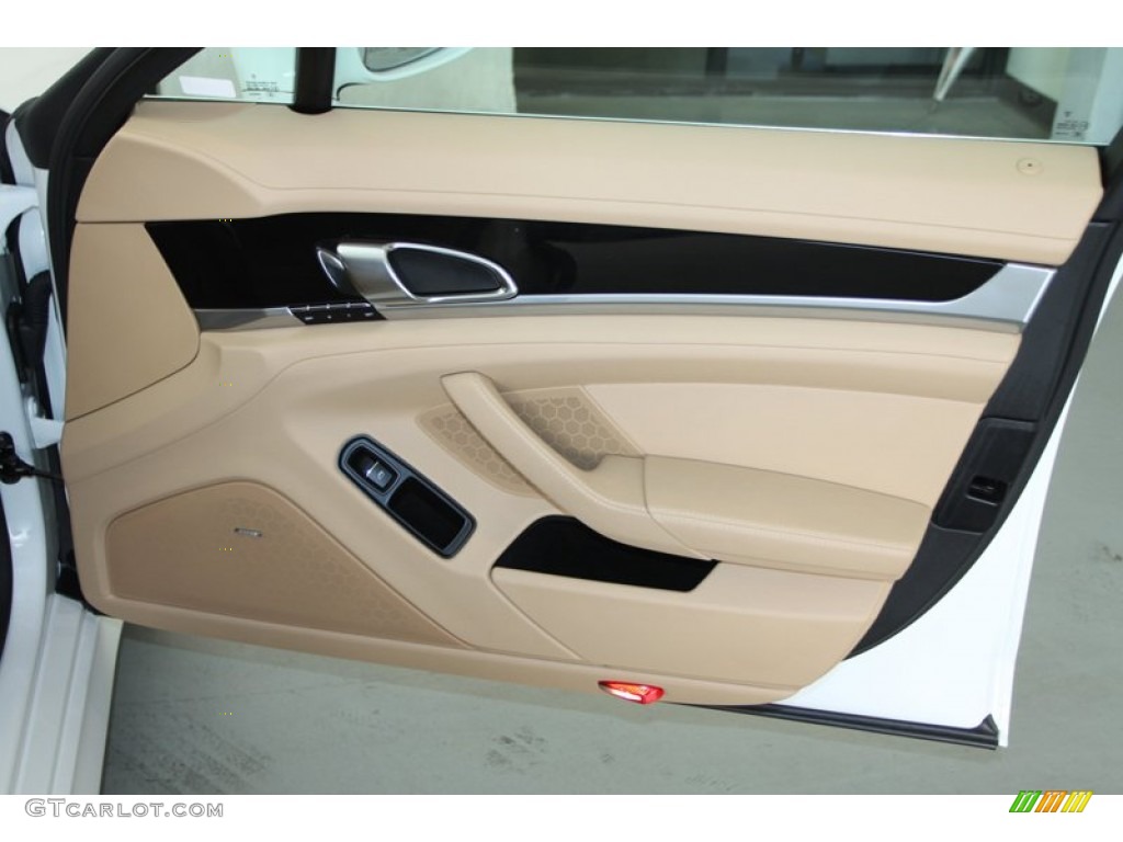2012 Porsche Panamera S Hybrid Door Panel Photos