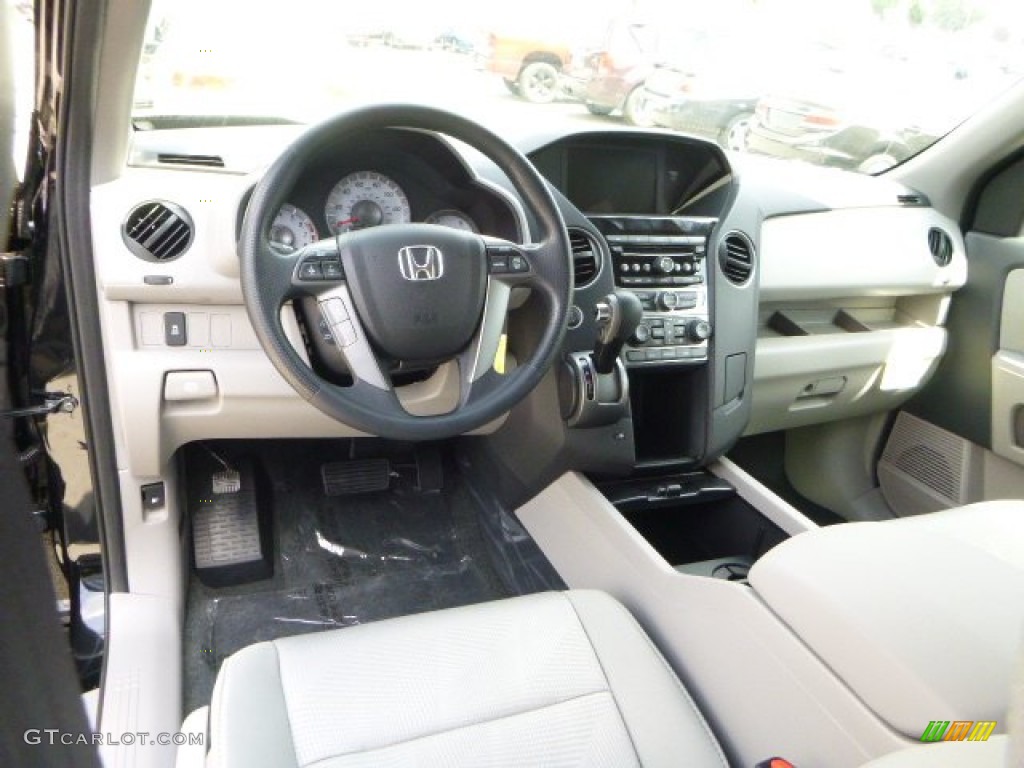 2013 Honda Pilot LX 4WD Interior Color Photos